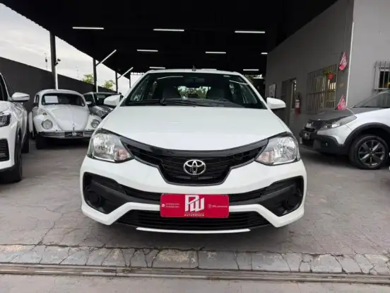 TOYOTA-ETIOS-2019