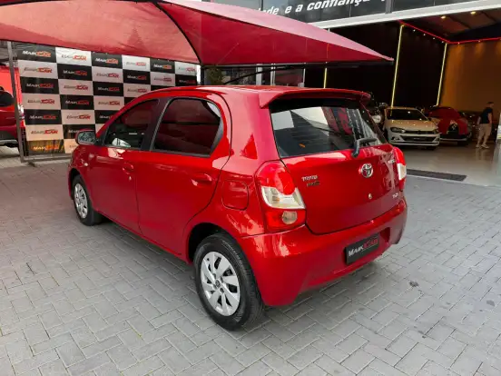 TOYOTA-ETIOS-1.3 XS 16V FLEX 4P MANUAL TOYOTA-ETIOS-2013