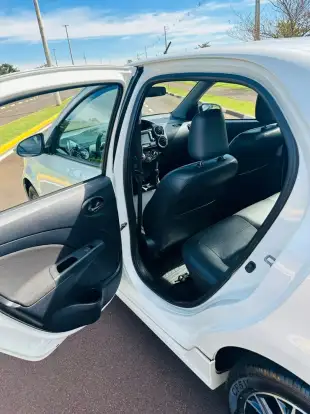 TOYOTA-ETIOS-2016