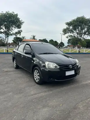 TOYOTA-ETIOS-2013