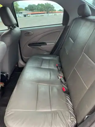 TOYOTA-ETIOS-2013