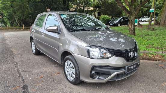 TOYOTA-ETIOS-2019