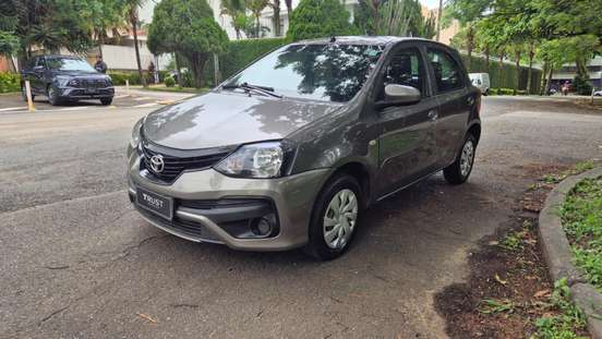 TOYOTA-ETIOS-1.3 X 16V FLEX 4P AUTOMÁTICO TOYOTA-ETIOS-2019