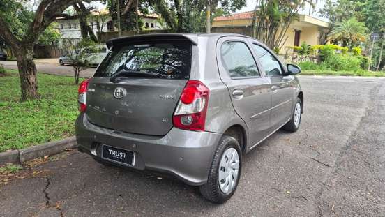 TOYOTA-ETIOS-1.3 X 16V FLEX 4P AUTOMÁTICO TOYOTA-ETIOS-2019