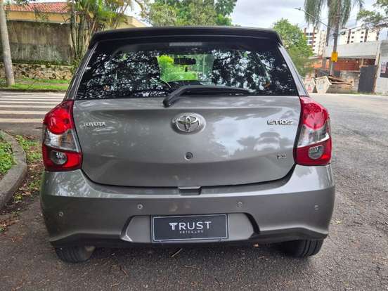 TOYOTA-ETIOS-1.3 X 16V FLEX 4P AUTOMÁTICO TOYOTA-ETIOS-2019
