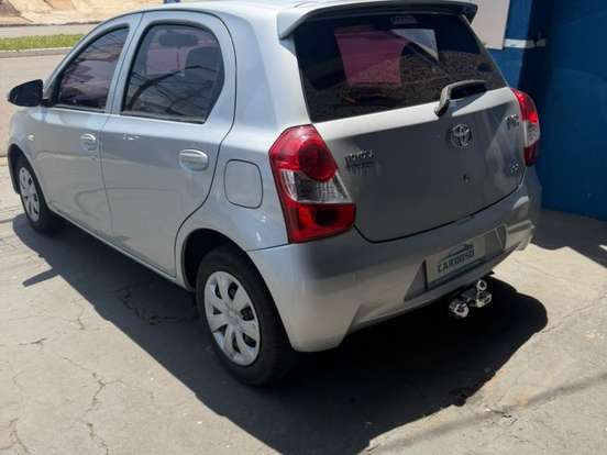TOYOTA-ETIOS-2016