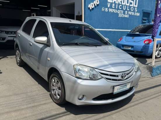 TOYOTA-ETIOS-1.3 X 16V FLEX 4P MANUAL TOYOTA-ETIOS-2016
