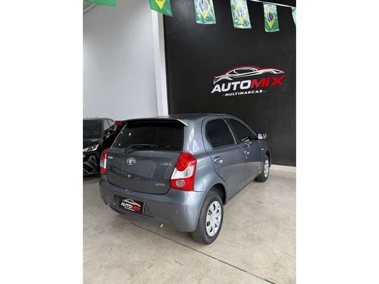 TOYOTA-ETIOS-2013