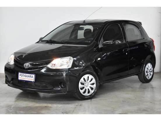 TOYOTA-ETIOS-1.3 XS 16V FLEX 4P MANUAL TOYOTA-ETIOS-2013