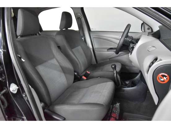 TOYOTA-ETIOS-2013