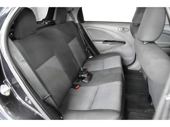 TOYOTA-ETIOS-2013