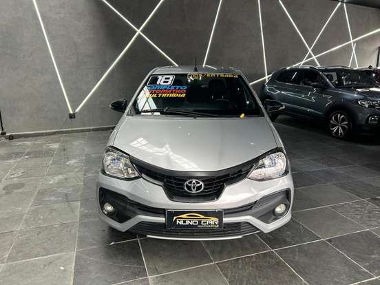 TOYOTA-ETIOS-2017