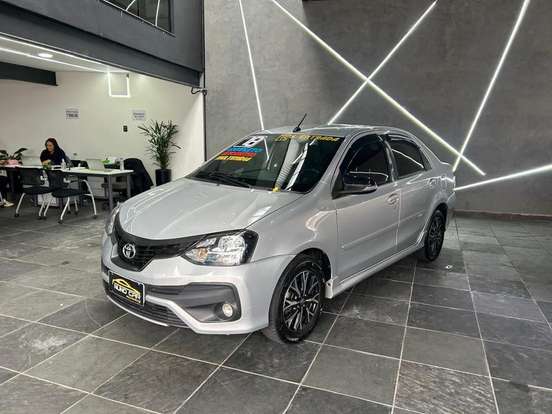 TOYOTA-ETIOS-2017