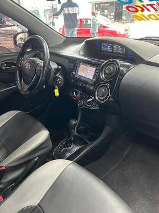 TOYOTA-ETIOS-2017