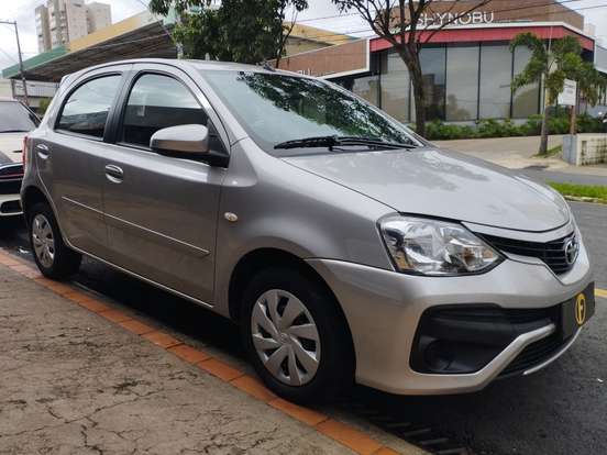 TOYOTA-ETIOS-1.5 READY 16V FLEX 4P AUTOMÁTICO TOYOTA-ETIOS-2017