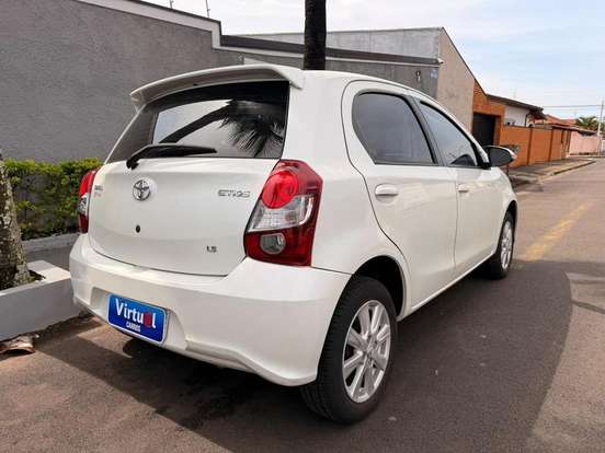 TOYOTA-ETIOS-2019