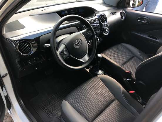 TOYOTA-ETIOS-2019