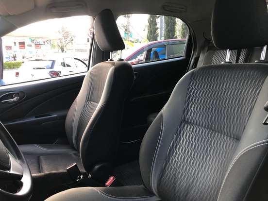 TOYOTA-ETIOS-2019