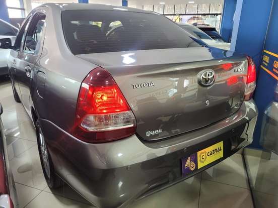 TOYOTA-ETIOS-1.5 X PLUS SEDAN 16V FLEX 4P AUTOMÁTICO TOYOTA-ETIOS-2018