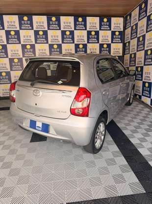 TOYOTA-ETIOS-2013