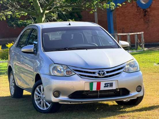 TOYOTA-ETIOS-1.5 XLS SEDAN 16V FLEX 4P MANUAL TOYOTA-ETIOS-2014