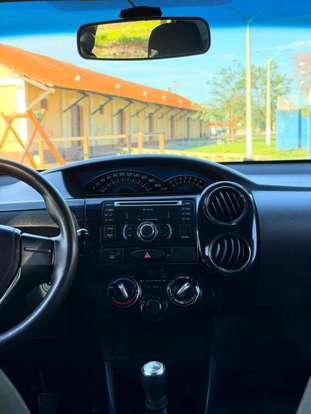 TOYOTA-ETIOS-2014
