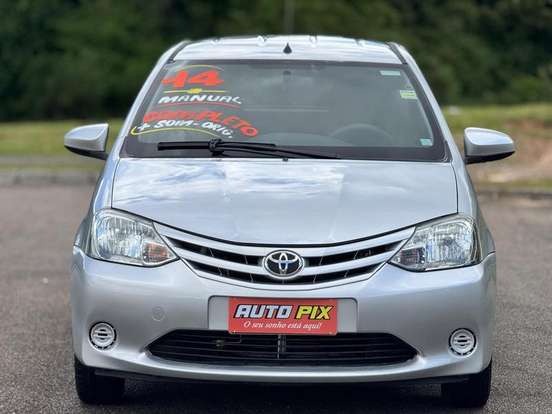 TOYOTA-ETIOS-2014