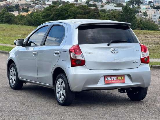 TOYOTA-ETIOS-1.5 XS 16V FLEX 4P MANUAL TOYOTA-ETIOS-2014