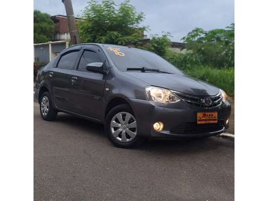 TOYOTA-ETIOS-2016