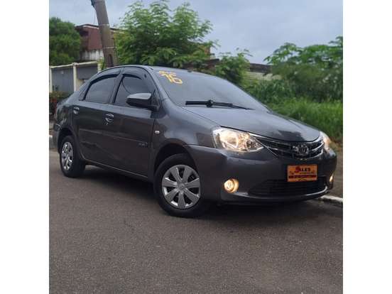 TOYOTA-ETIOS-2016