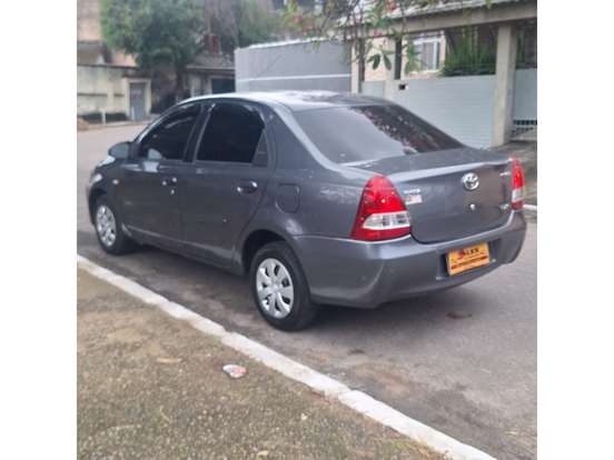 TOYOTA-ETIOS-2016