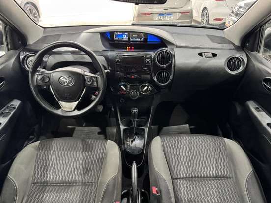 TOYOTA-ETIOS-2016