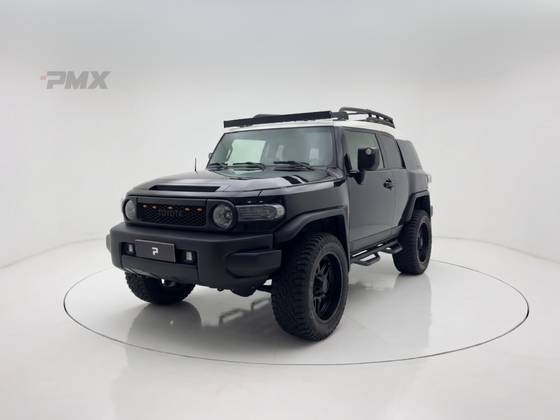 TOYOTA FJ CRUISER 4.0 4X4 V6 24V GASOLINA 4P AUTOMÁTICO
