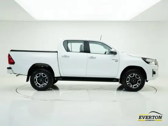 TOYOTA-HILUX-2019