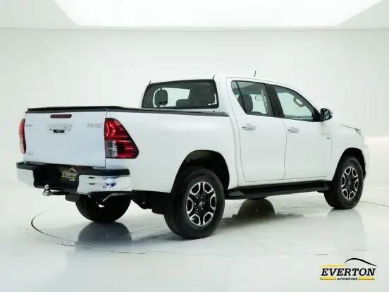 TOYOTA-HILUX-2019