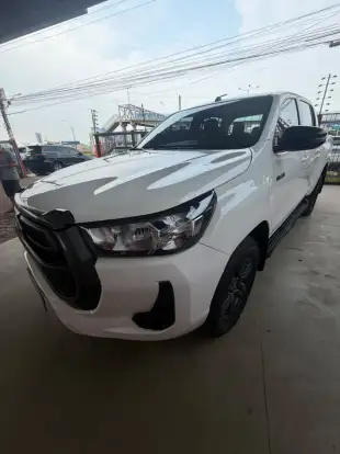 TOYOTA-HILUX-2022