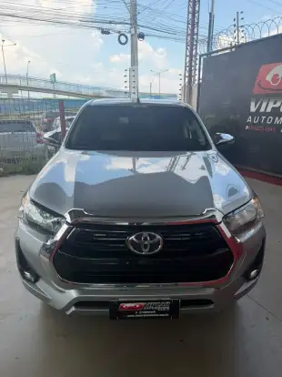 TOYOTA-HILUX-2022