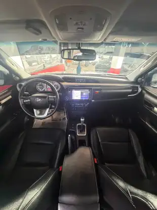 TOYOTA-HILUX-2022
