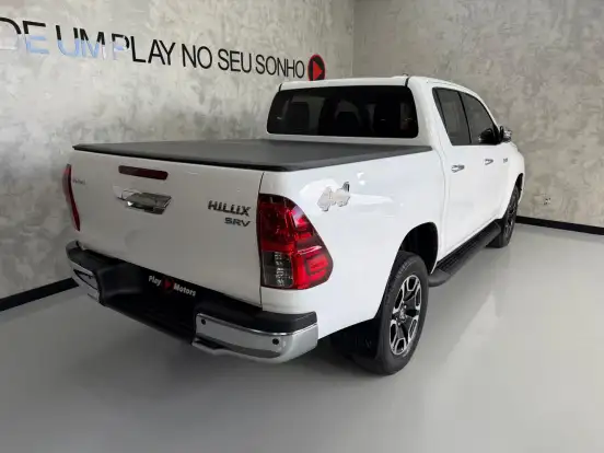 TOYOTA-HILUX-2.8 D-4D TURBO DIESEL CD SRV 4X4 AUTOMÁTICO TOYOTA-HILUX-2022