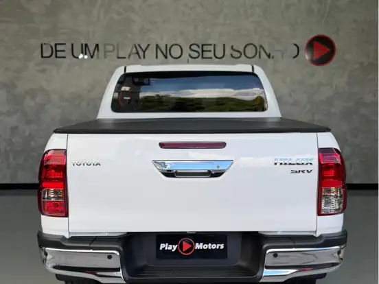 TOYOTA-HILUX-2.8 D-4D TURBO DIESEL CD SRV 4X4 AUTOMÁTICO TOYOTA-HILUX-2022