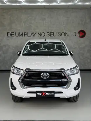 TOYOTA-HILUX-2022