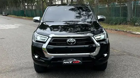 TOYOTA-HILUX-2.8 D-4D TURBO DIESEL CD SRX 4X4 AUTOMÁTICO TOYOTA-HILUX-2022