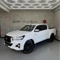 TOYOTA HILUX 2.8 SR 4X4 CD 16V DIESEL 4P AUTOMÁTICO TOYOTA HILUX 2.8 SR 4X4 CD 16V DIESEL 4P AUTOMÁTICO