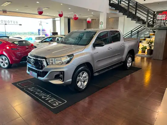 TOYOTA-HILUX-2018