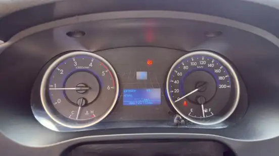 TOYOTA-HILUX-2020