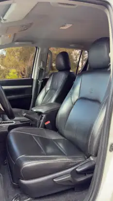 TOYOTA-HILUX-2.8 SR 4X4 CD 16V DIESEL 4P AUTOMÁTICO TOYOTA-HILUX-2020
