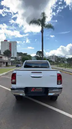 TOYOTA-HILUX-2.8 SR 4X4 CD 16V DIESEL 4P AUTOMÁTICO TOYOTA-HILUX-2020