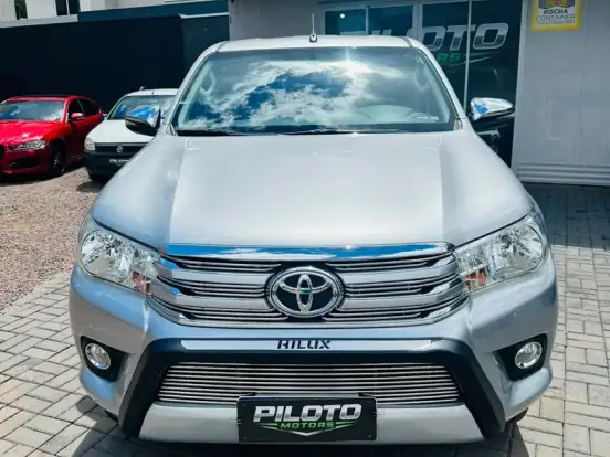 TOYOTA-HILUX-2.8 SRV 4X4 CD 16V DIESEL 4P AUTOMÁTICO TOYOTA-HILUX-2017