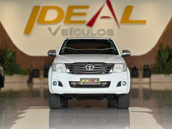 TOYOTA-HILUX-2.7 SRV 4X4 CD 16V FLEX 4P AUTOMÁTICO TOYOTA-HILUX-2015