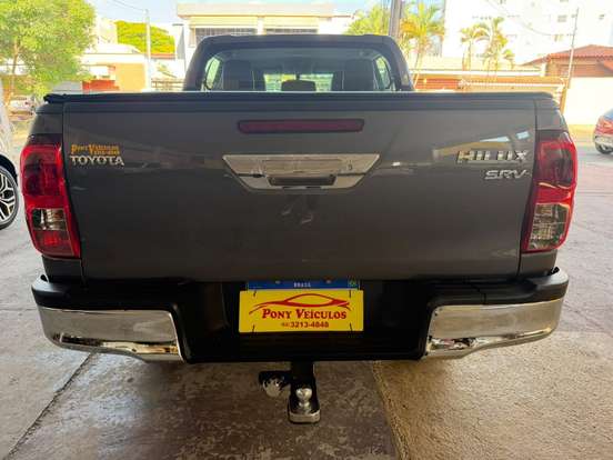TOYOTA-HILUX-2017